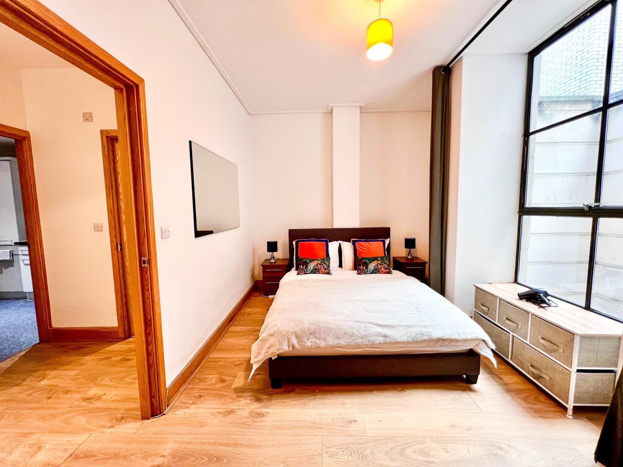 Excellent Entire Between St Pauls Cathedral And Covent Garden Apartamento Londres