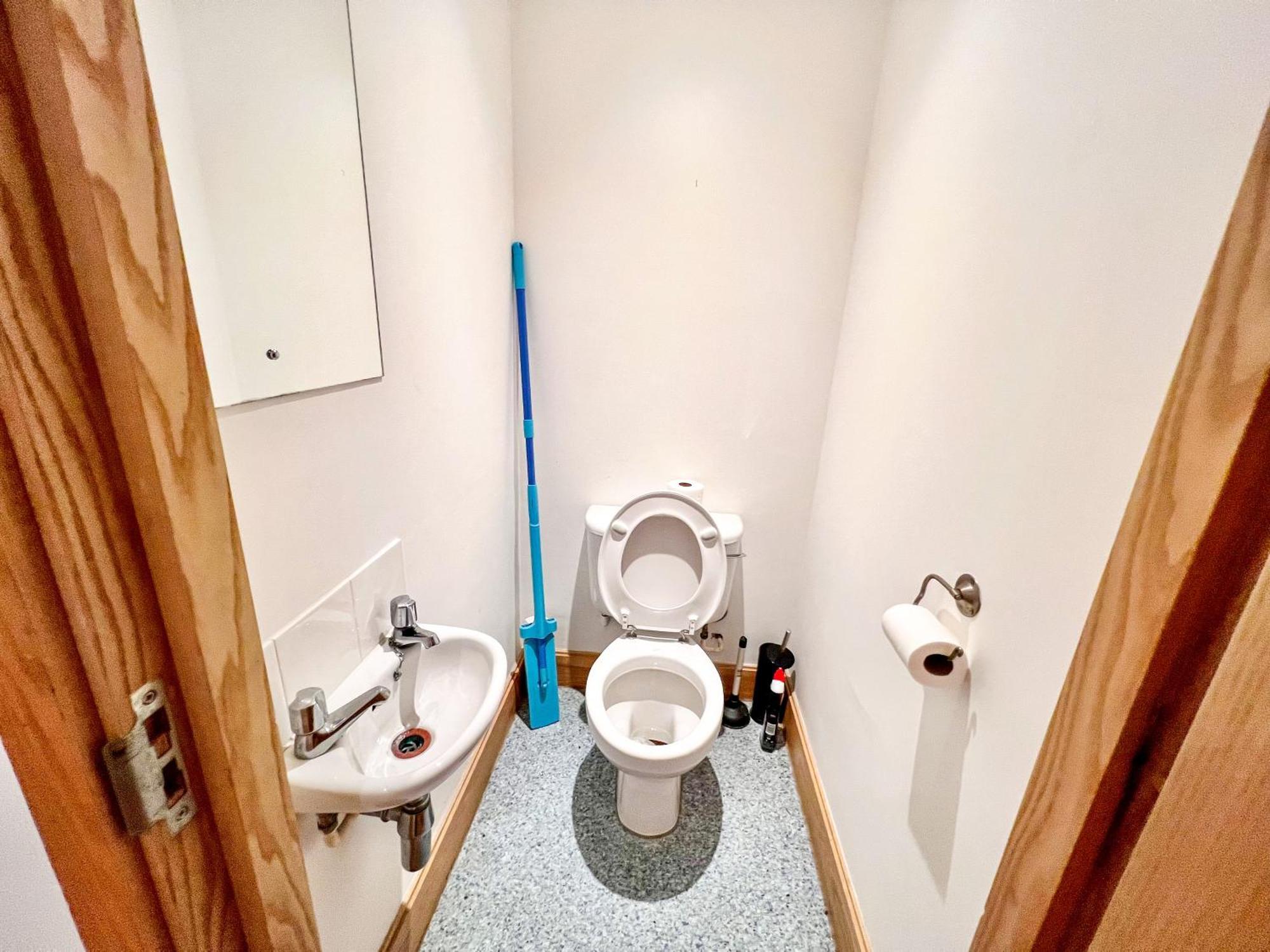 Excellent Entire Between St Pauls Cathedral And Covent Garden * London