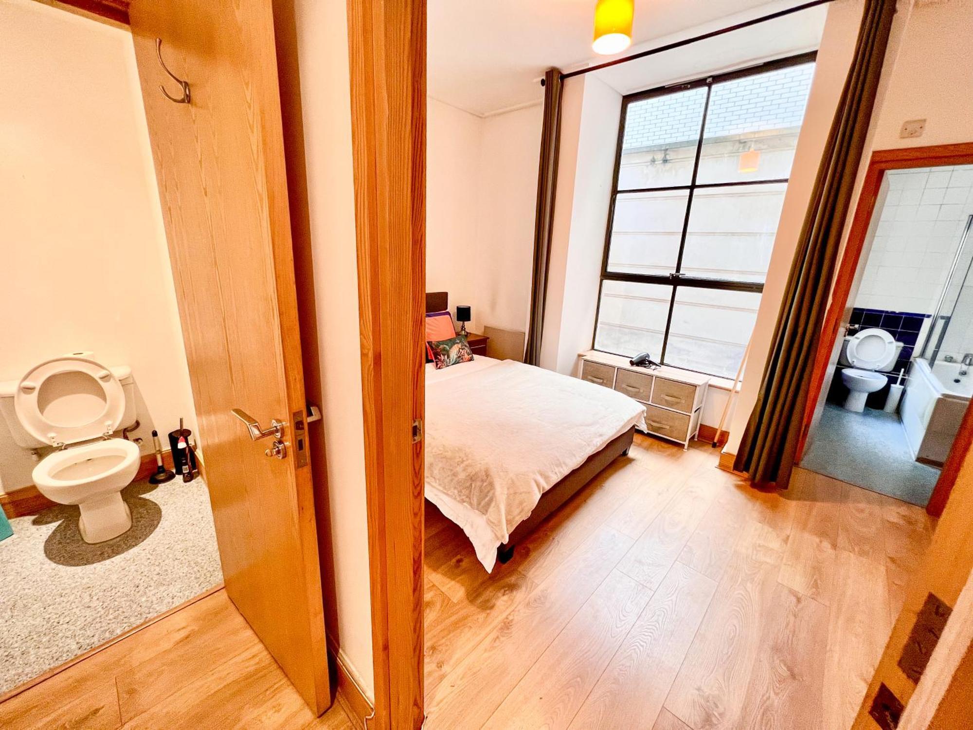 Excellent Entire Between St Pauls Cathedral And Covent Garden Apartment
